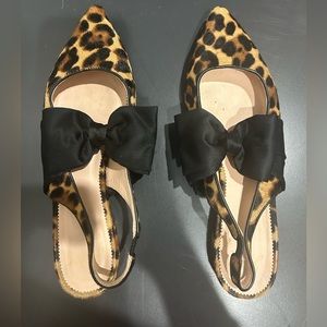 Size 9 1/2 JCREW Stunning bow shoes